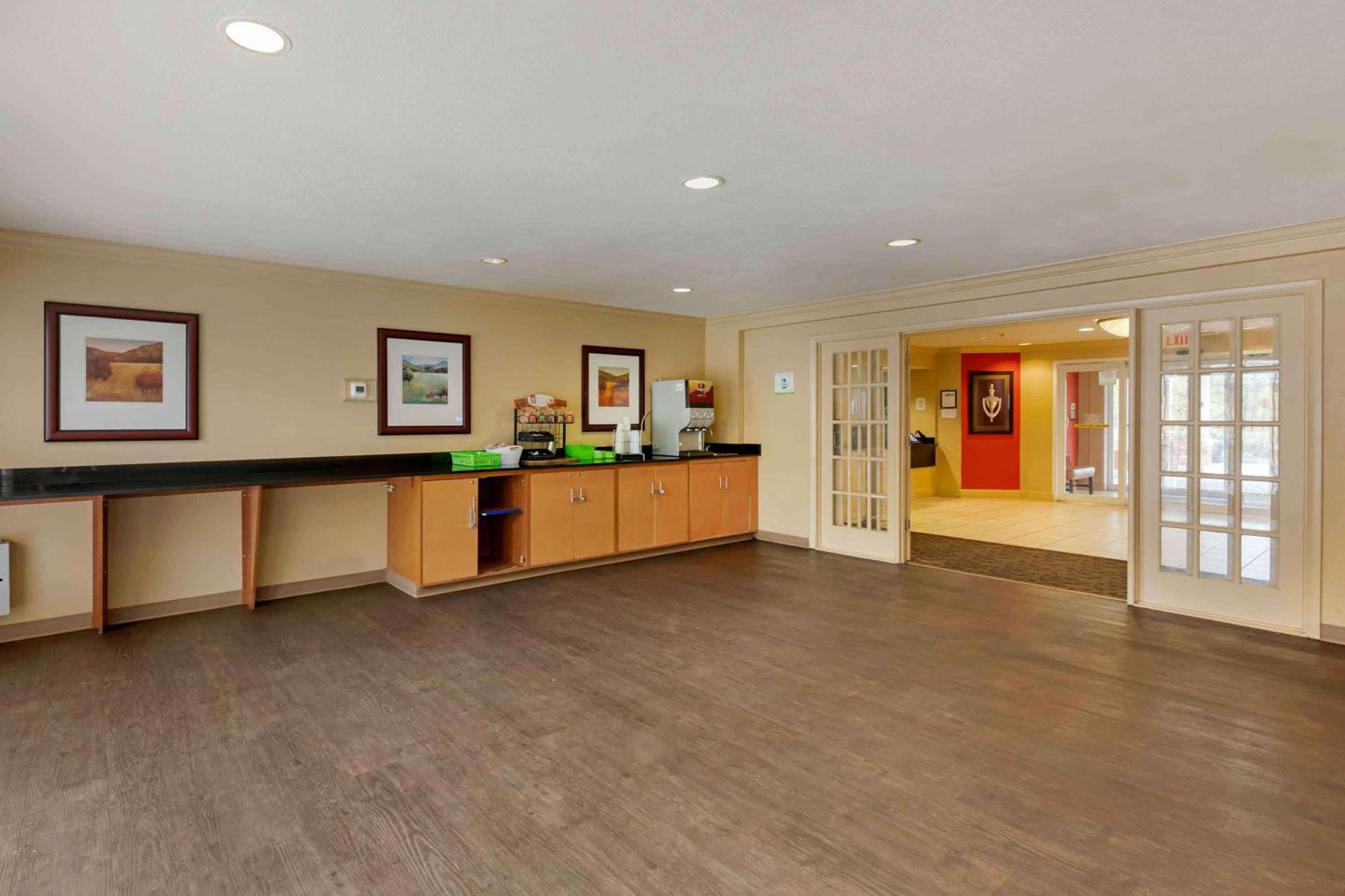 Extended Stay America Suites - Orlando - Convention Center - 6443 Westwood Williamsburg Eksteriør billede